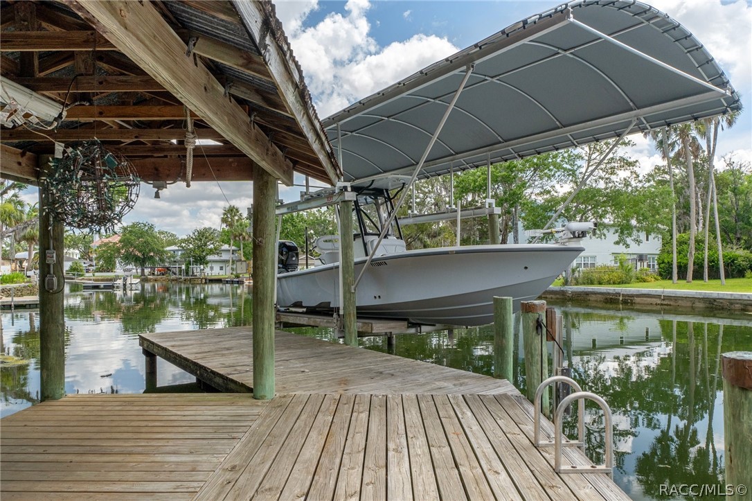 1035 N Appalachian Terrace, Crystal River, FL 34429