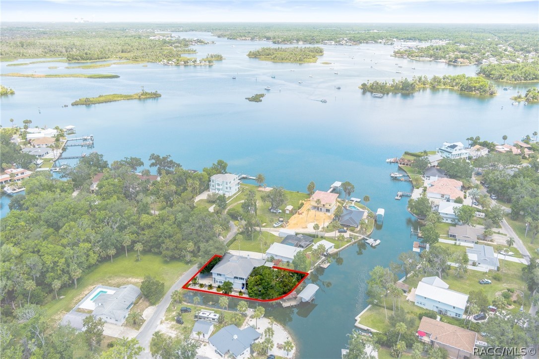 1035 N Appalachian Terrace, Crystal River, FL 34429