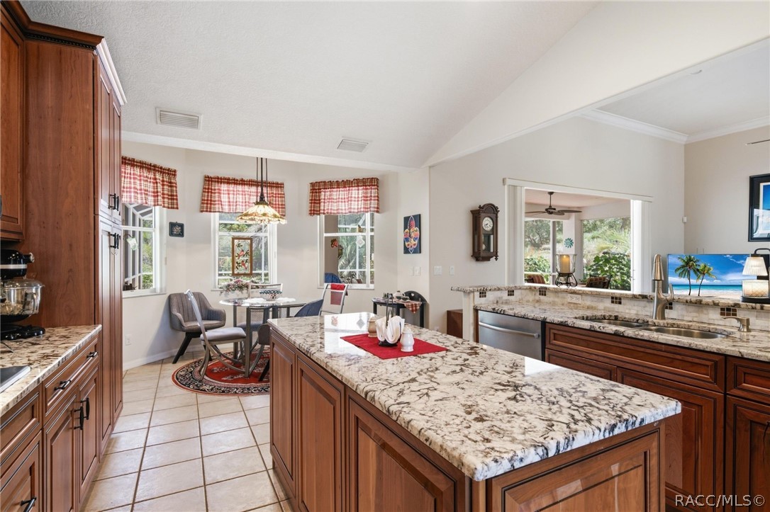 4921 N Cheyenne Drive, Beverly Hills, FL 34465