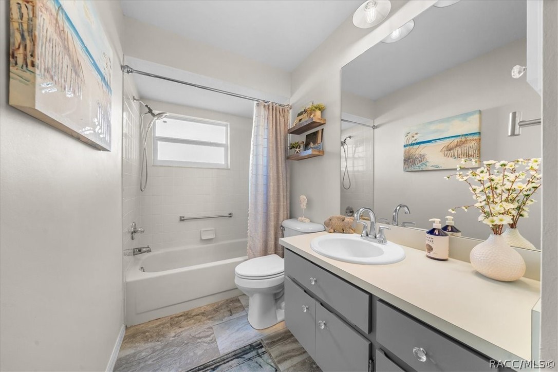 3525 N Woodgate Drive, Beverly Hills, FL 34465