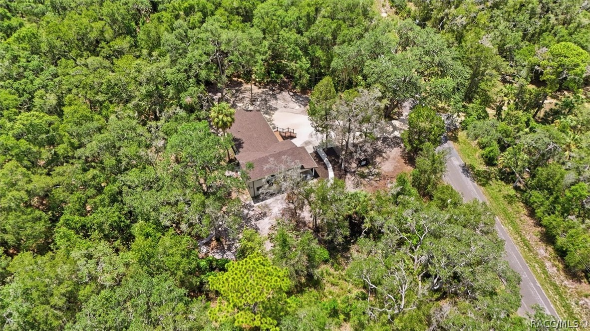 8601 N Maple Avenue, Crystal River, FL 34428