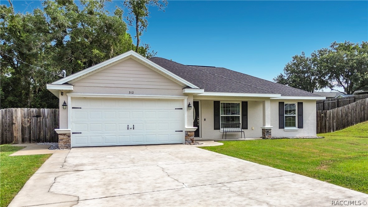 312 Clark Street, Inverness, FL 34452