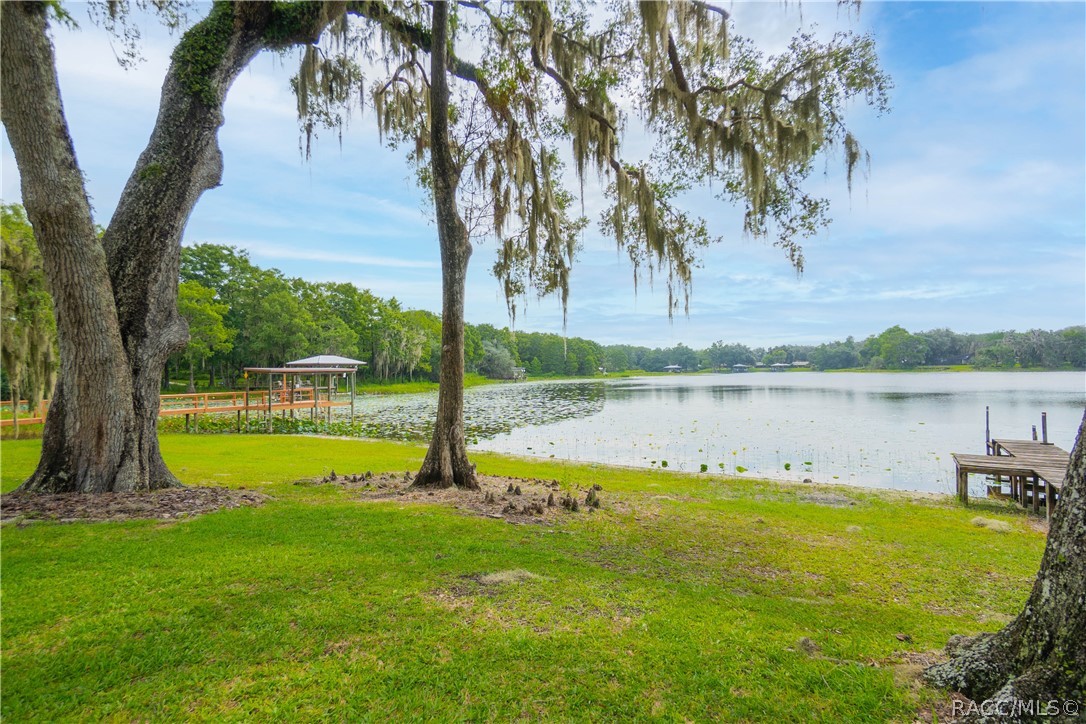 5225 S Covewood Terrace, Floral City, FL 34436