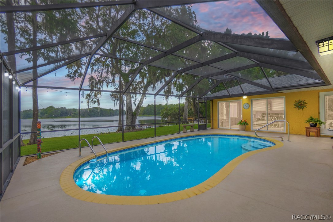 5225 S Covewood Terrace, Floral City, FL 34436