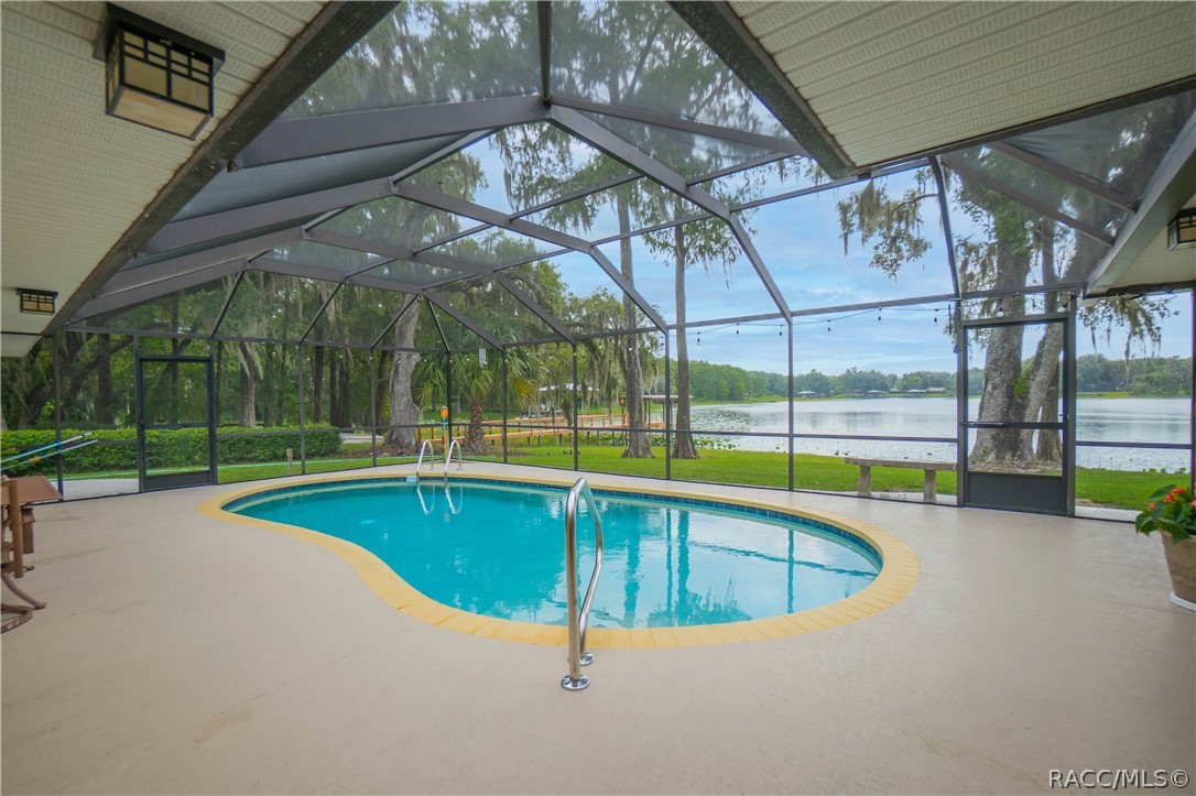5225 S Covewood Terrace, Floral City, FL 34436