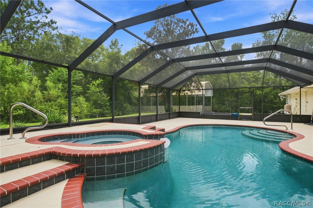 5928 N Oakmont Drive, Beverly Hills, FL 34465