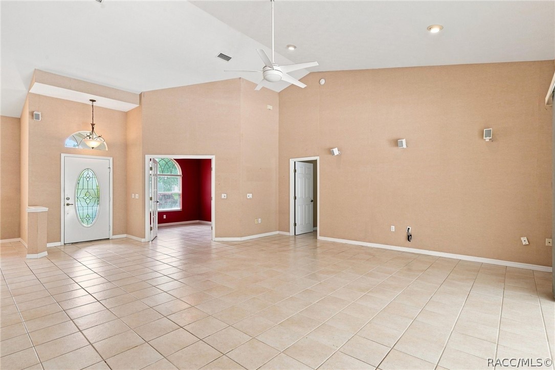 5928 N Oakmont Drive, Beverly Hills, FL 34465