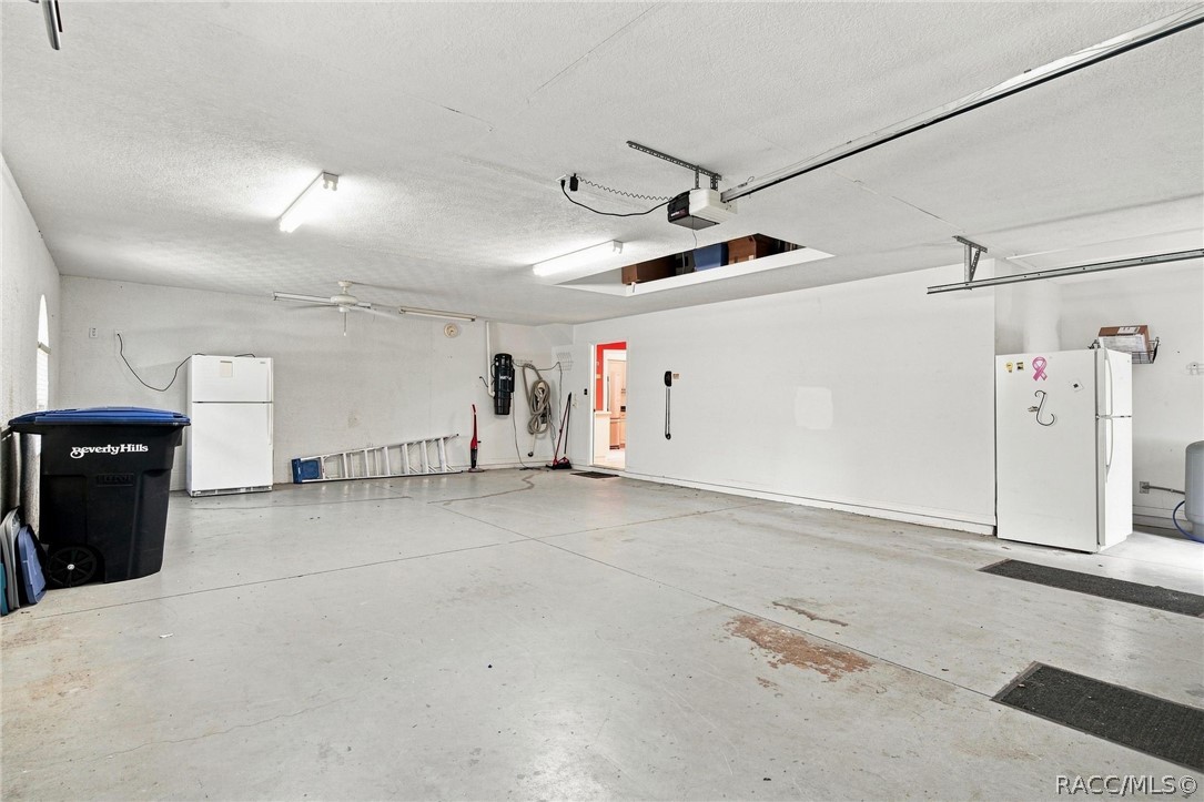 5928 N Oakmont Drive, Beverly Hills, FL 34465