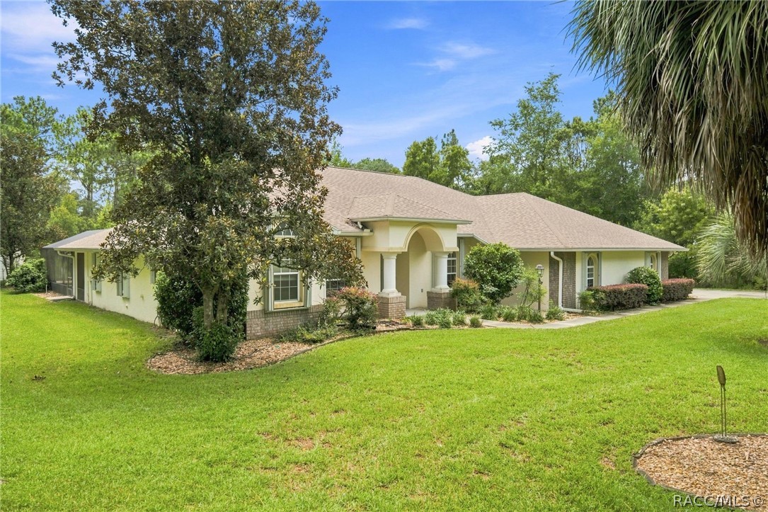 5928 N Oakmont Drive, Beverly Hills, FL 34465
