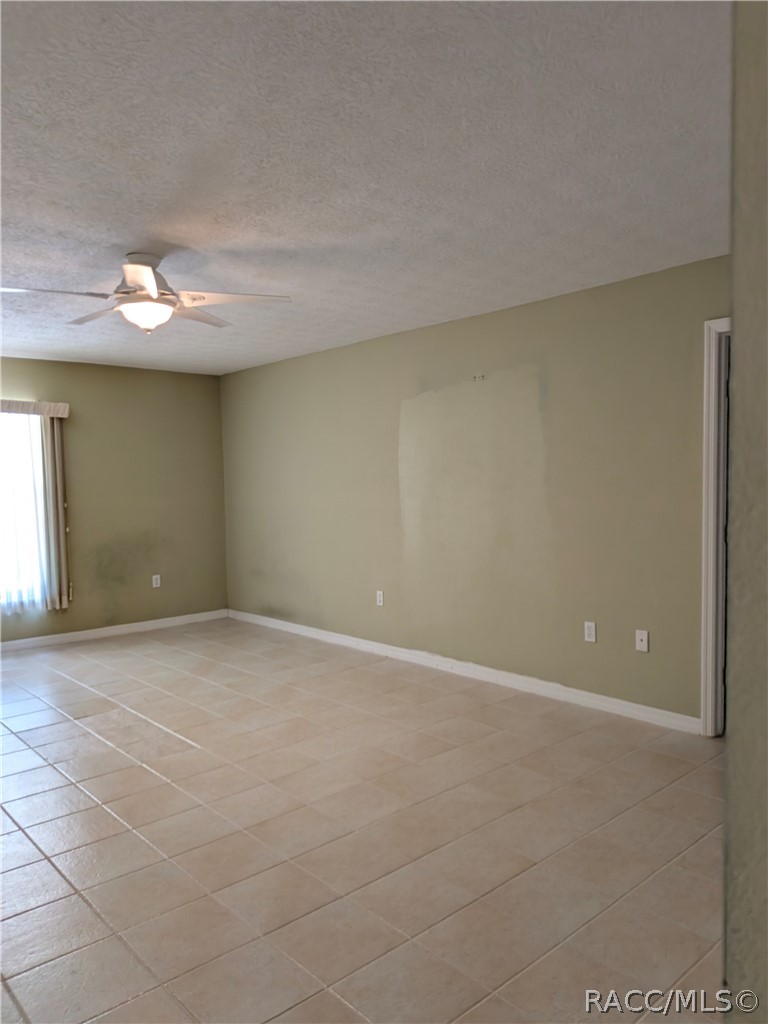 3rd bedroom with en suite full bath