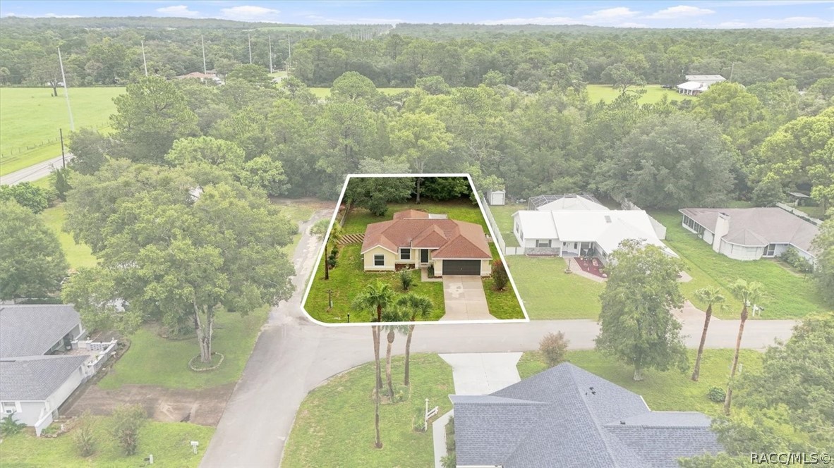Property Outline - 3/2/2 Home in Homosassa