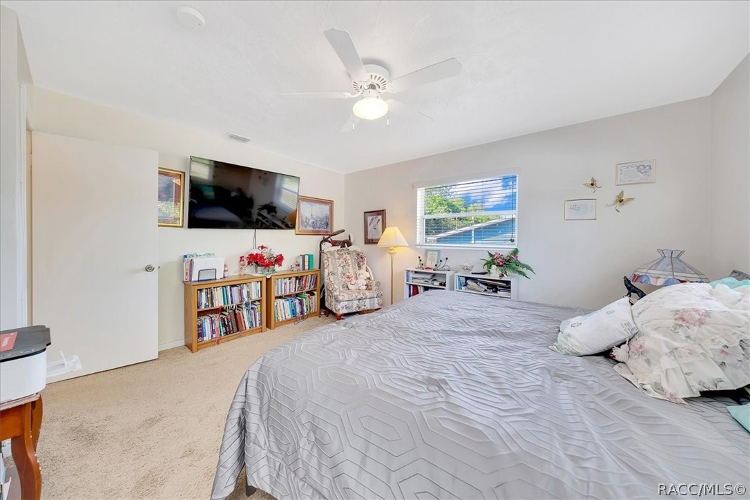 66 S Desoto Street, Beverly Hills, FL 34465