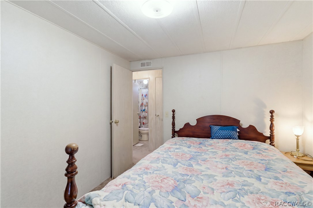 8449 W Dixie Court, Homosassa, FL 34448