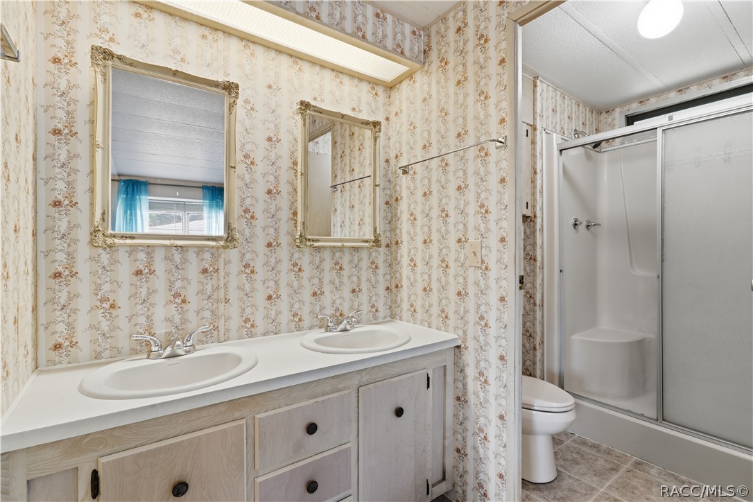 8449 W Dixie Court, Homosassa, FL 34448
