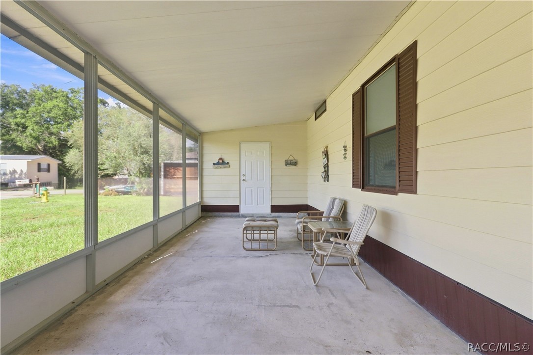 8449 W Dixie Court, Homosassa, FL 34448