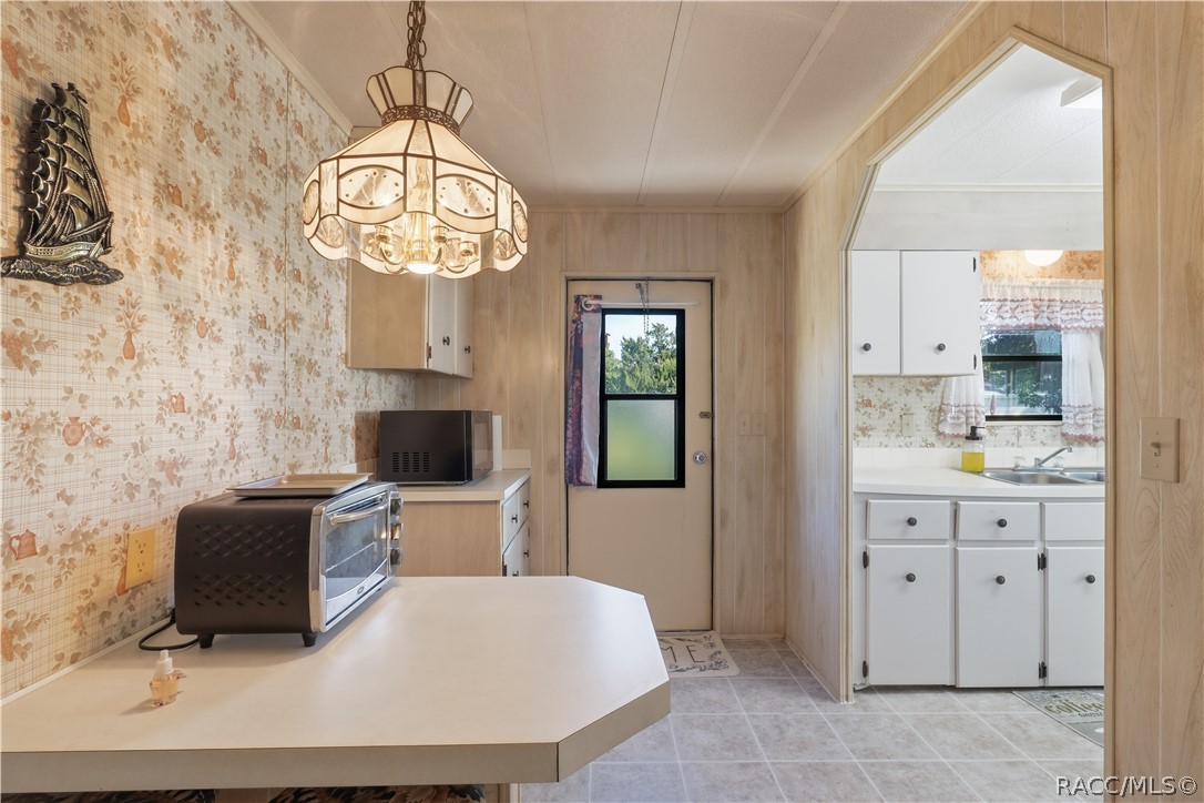 8449 W Dixie Court, Homosassa, FL 34448