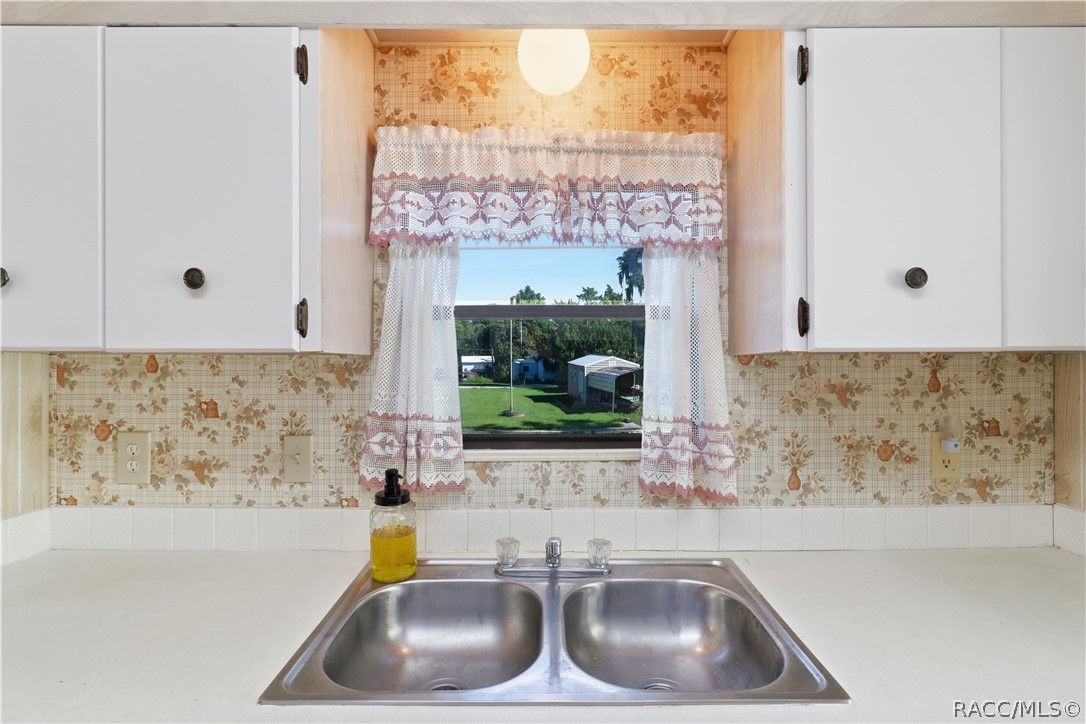 8449 W Dixie Court, Homosassa, FL 34448