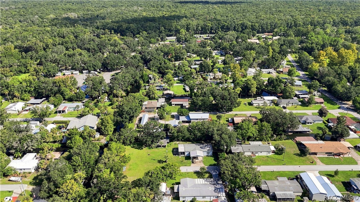 8449 W Dixie Court, Homosassa, FL 34448