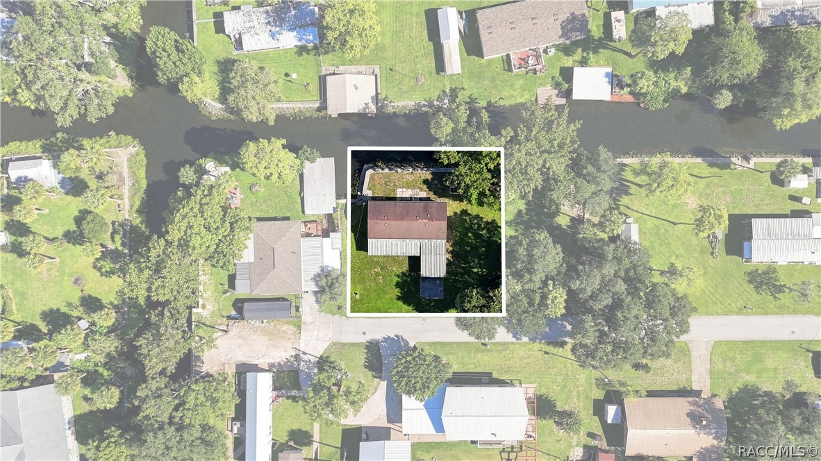 8449 W Dixie Court, Homosassa, FL 34448
