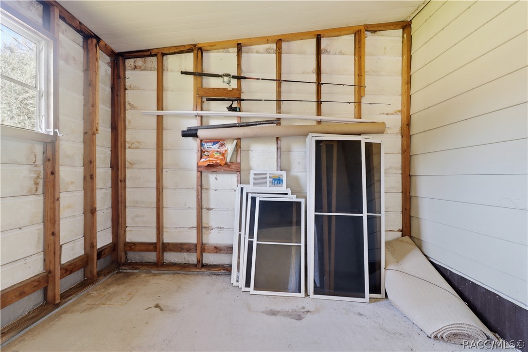 8449 W Dixie Court, Homosassa, FL 34448