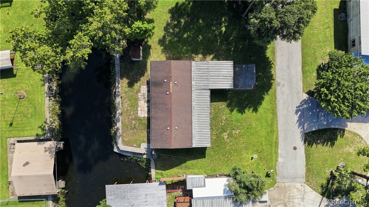 8449 W Dixie Court, Homosassa, FL 34448