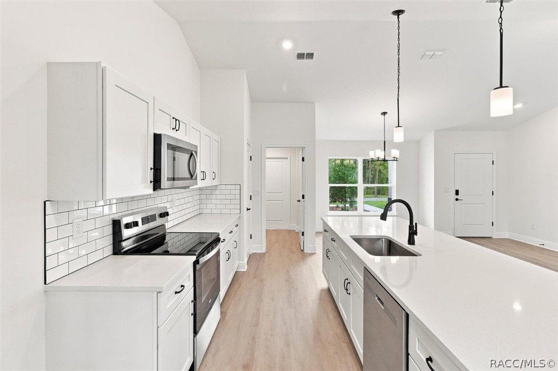 2975 W Linda Place, Dunnellon, FL 34433