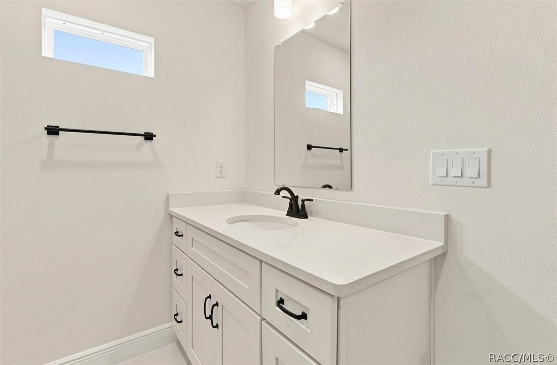 2975 W Linda Place, Dunnellon, FL 34433