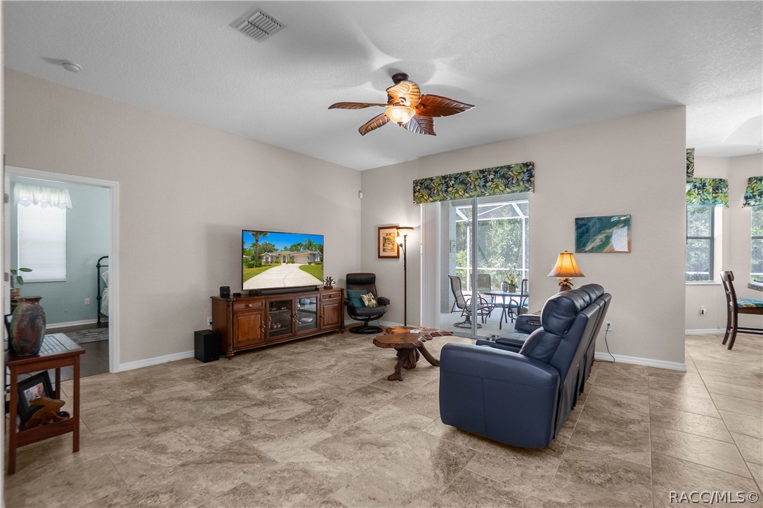 24 Boxleaf Court, Homosassa, FL 34446