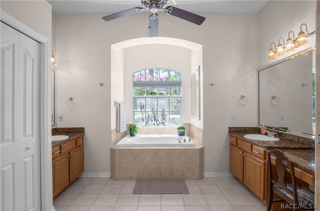 24 Boxleaf Court, Homosassa, FL 34446