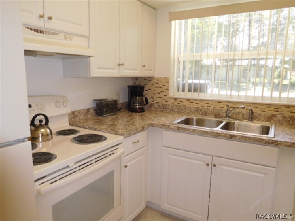 3515 S Fitch Avenue, Inverness, FL 34452