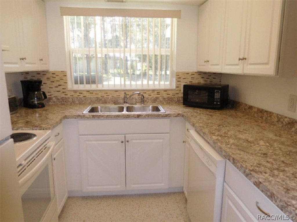 3515 S Fitch Avenue, Inverness, FL 34452
