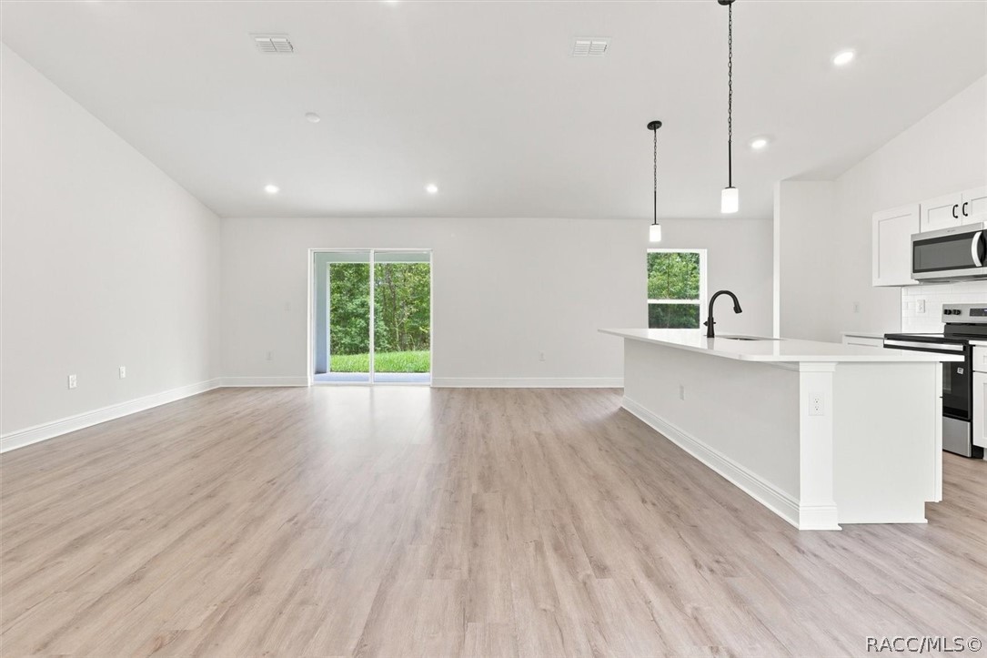 914 N Bennington Terrace, Inverness, FL 34453