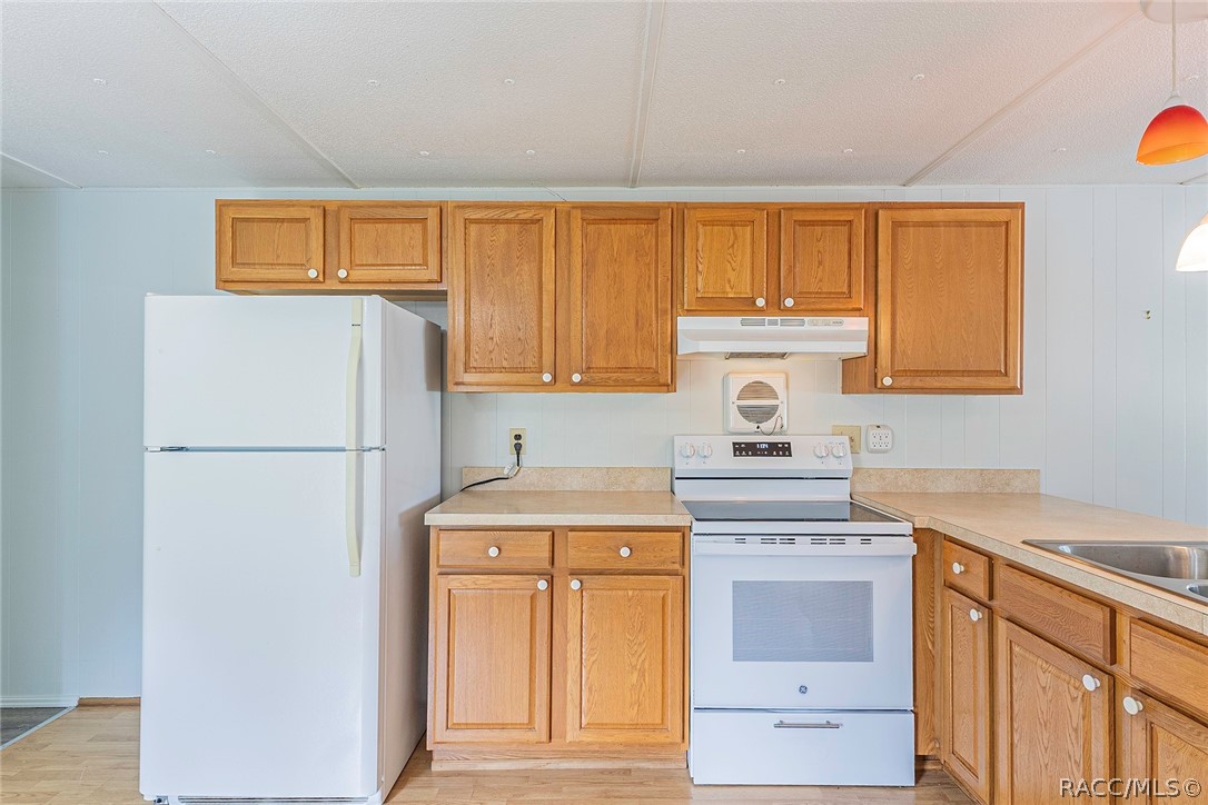 7236 S Sesame Street, Homosassa, FL 34446