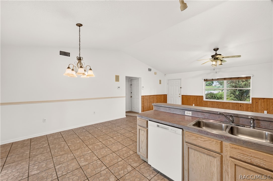 211 Edison Street, Inverness, FL 34452