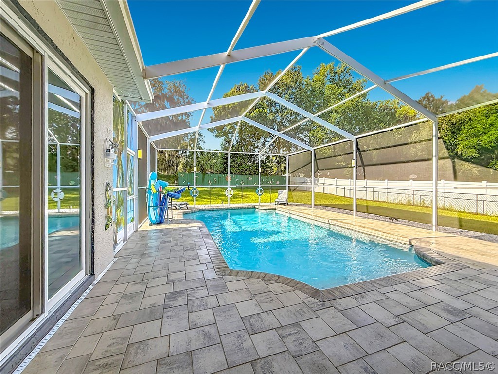 5904 W Meadowpark Lane, Crystal River, FL 34429