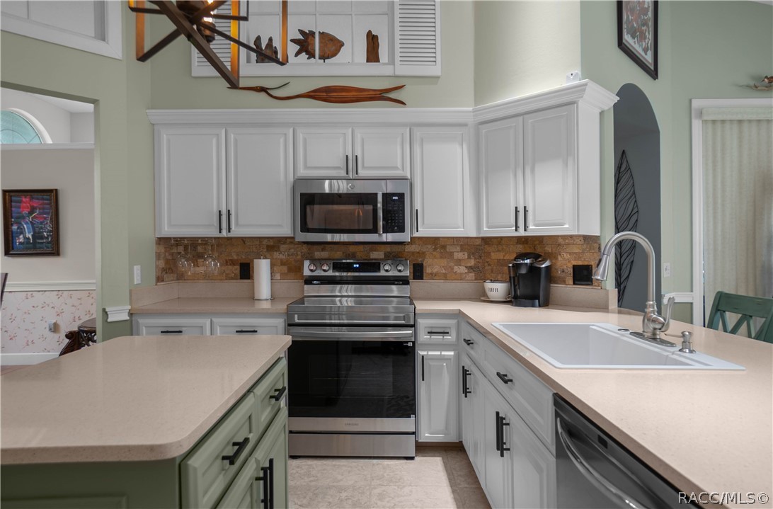4919 N El Camino Drive, Beverly Hills, FL 34465