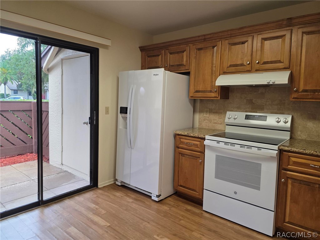 2923 Fig Court, Palm Harbor, FL 34684 2923 Fig Court, Palm Harbor, FL 34684