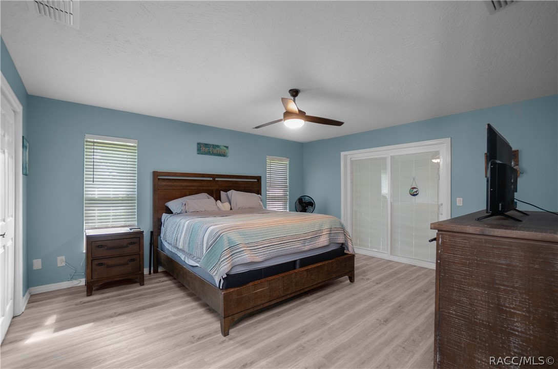 9570 E Tsala Apopka Drive, Floral City, FL 34436