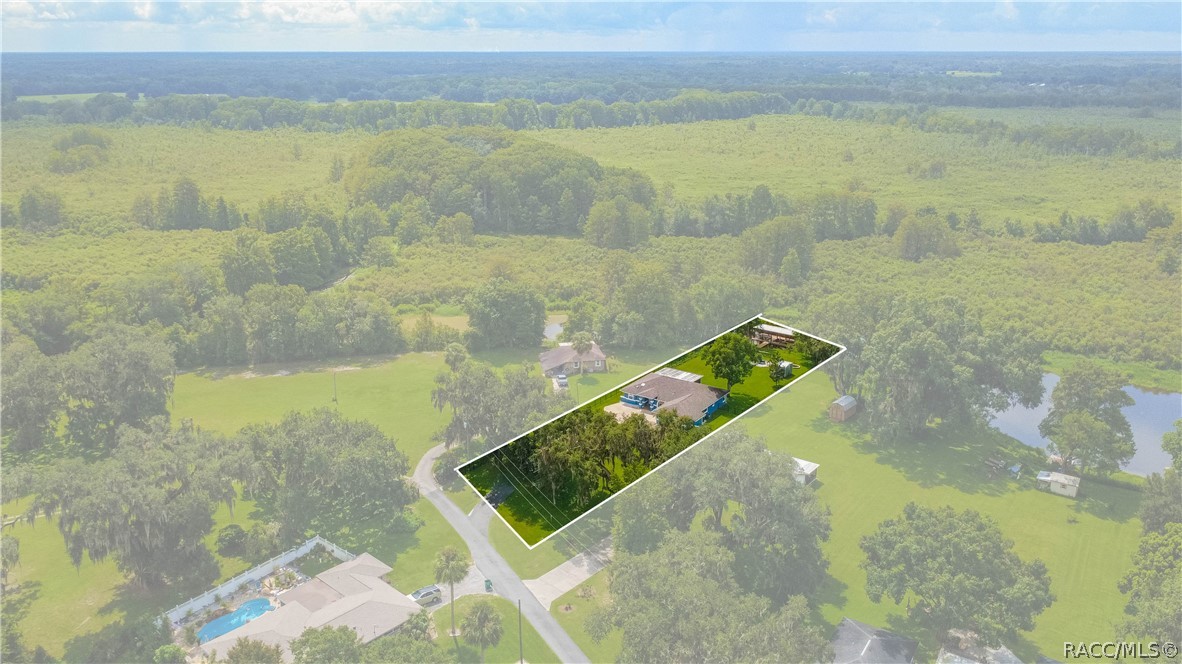 9570 E Tsala Apopka Drive, Floral City, FL 34436