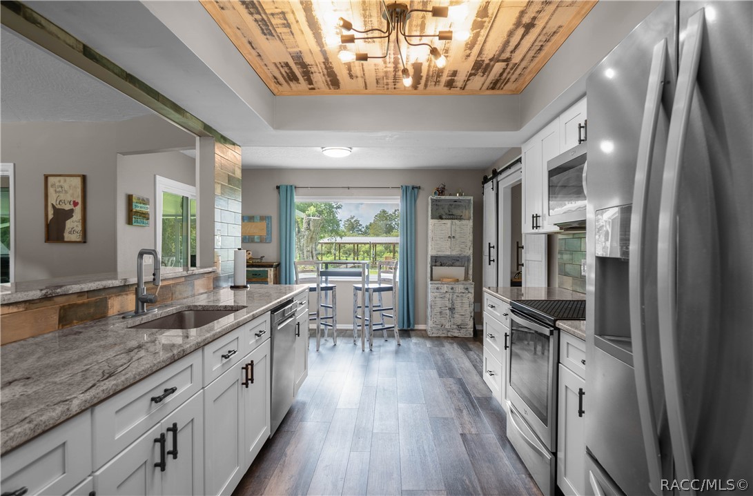 9570 E Tsala Apopka Drive, Floral City, FL 34436