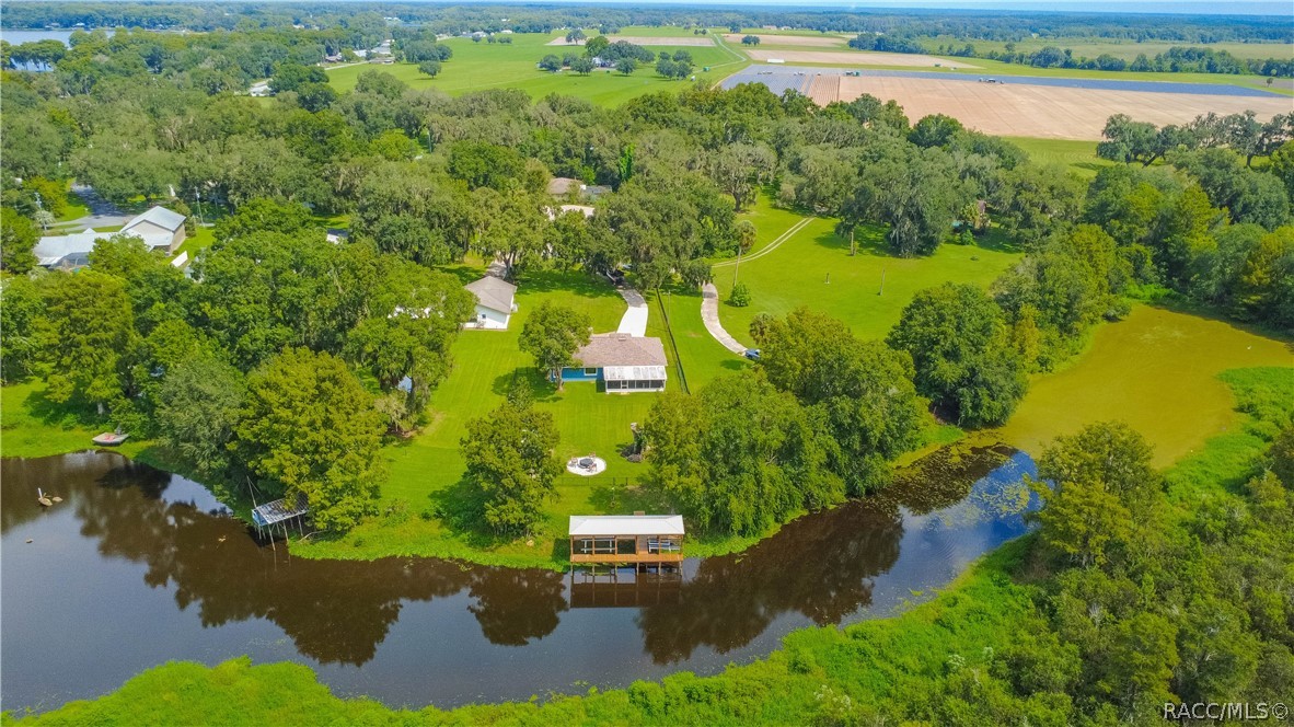 9570 E Tsala Apopka Drive, Floral City, FL 34436