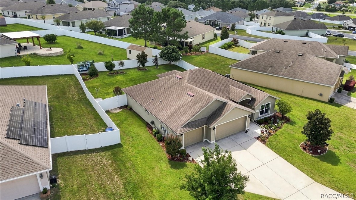 567 W Runyon Loop, Beverly Hills, FL 34465