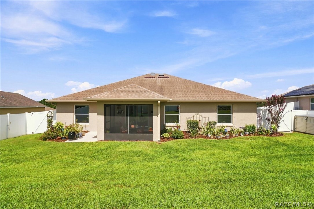 567 W Runyon Loop, Beverly Hills, FL 34465