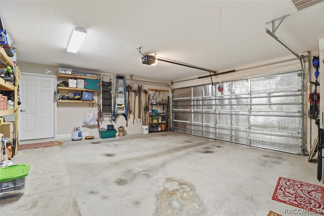 567 W Runyon Loop, Beverly Hills, FL 34465