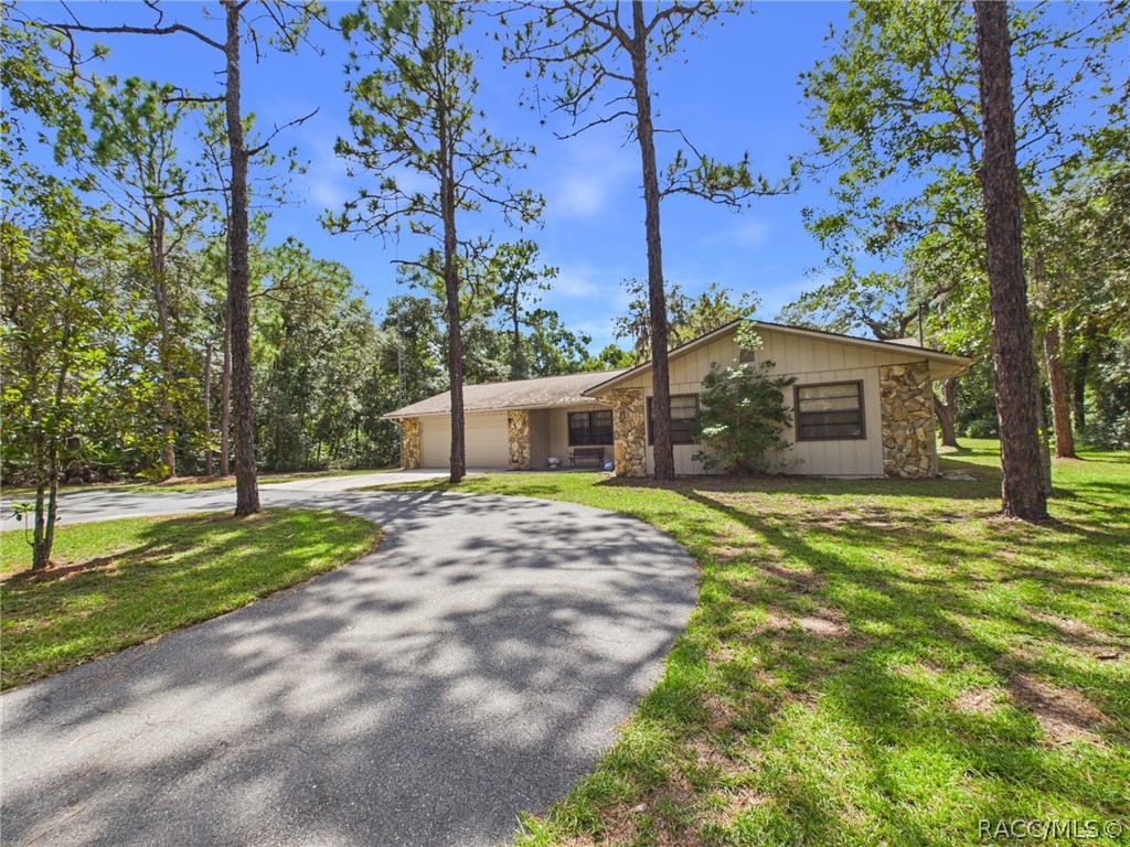 814 N Dunkenfield Avenue, Crystal River, FL 34429 814 N Dunkenfield Avenue, Crystal River, FL 34429