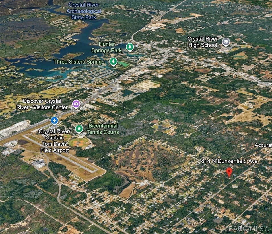 814 N Dunkenfield Avenue, Crystal River, FL 34429