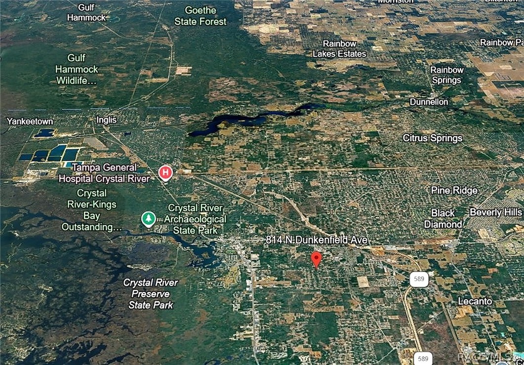 814 N Dunkenfield Avenue, Crystal River, FL 34429
