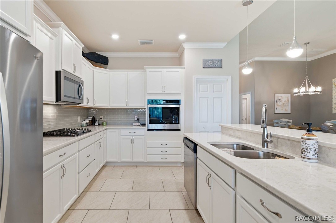 1892 W Nicole Drive, Lecanto, FL 34461