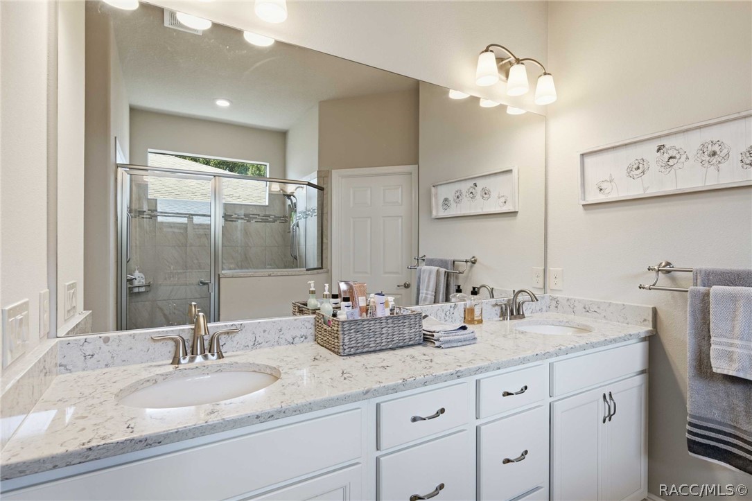 1892 W Nicole Drive, Lecanto, FL 34461