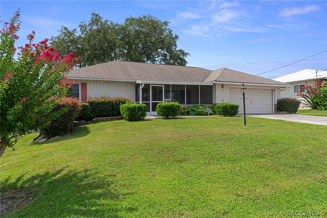 804 W Buttonbush Drive, Beverly Hills, FL 34465